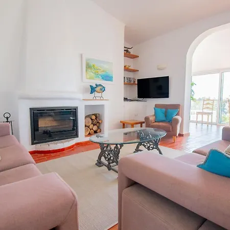 Vale 5 Bedroom Villa, 10 Min Walk To Villa Carvoeiro (Lagoa)