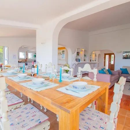 Vale 5 Bedroom Villa, 10 Min Walk To * Carvoeiro (Lagoa)