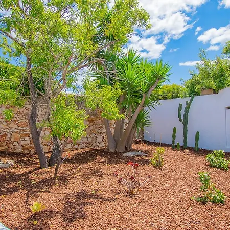 Villa Vale 5 Bedroom Villa, 10 Min Walk To Carvoeiro (Lagoa)