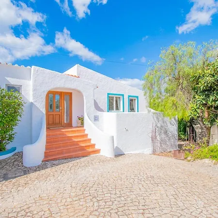 빌라 Vale 5 Bedroom Villa, 10 Min Walk To