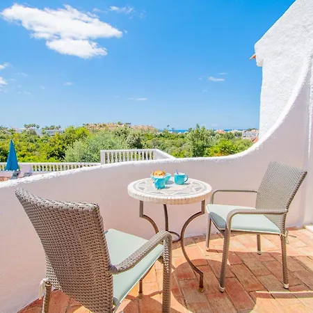 빌라 Vale 5 Bedroom Villa, 10 Min Walk To