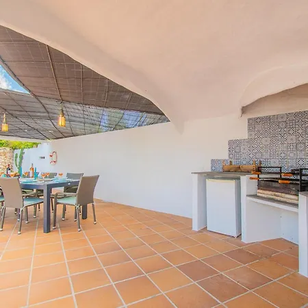 Vale 5 Bedroom Villa, 10 Min Walk To Villa Carvoeiro (Lagoa)