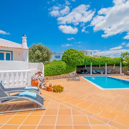 Villa Vale 5 Bedroom Villa, 10 Min Walk To Carvoeiro (Lagoa)
