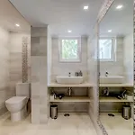 Vale 5 Bedroom Villa, 10 Min Walk To * Carvoeiro (Lagoa)