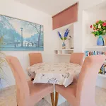 Vale 5 Bedroom Villa, 10 Min Walk To Carvoeiro (Lagoa)